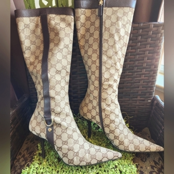 GUCCI Tan GG Canvas Monogram Side Rings Leather Luxury Heels Y2k Pointy Boots 39 - Picture 2 of 13